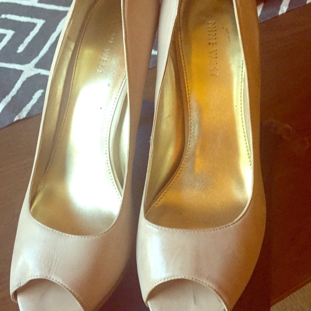 The perfect wedding shoe! Nine West size 9